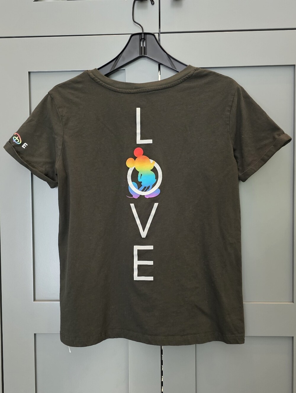 Disney Mickey Mouse Pride Rainbow T-Shirt Gray Love Embroidered V-neck Tee Sz M